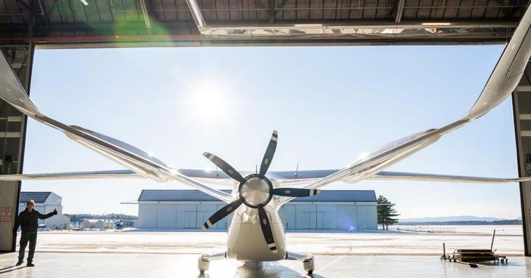 ALIA in Hangar_Hartzell Prop